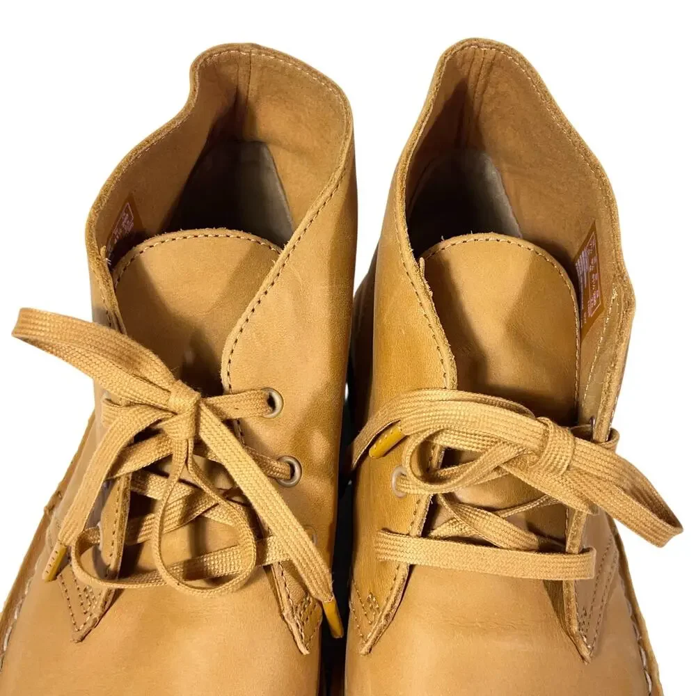Men's Tan Leather Chukka Boots - Classic Lace-Up
